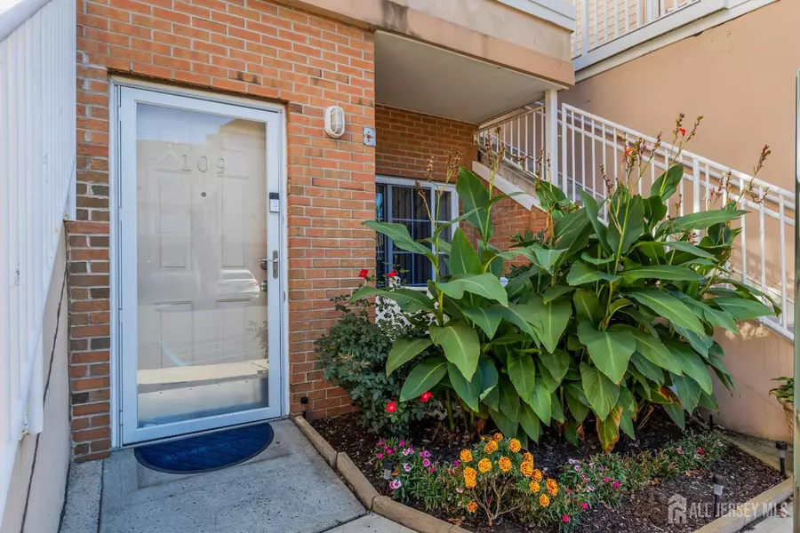 109 Adamecs WAY, South Amboy, NJ 08879