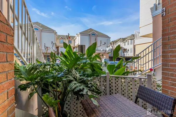 South Amboy, NJ 08879,109 Adamecs WAY