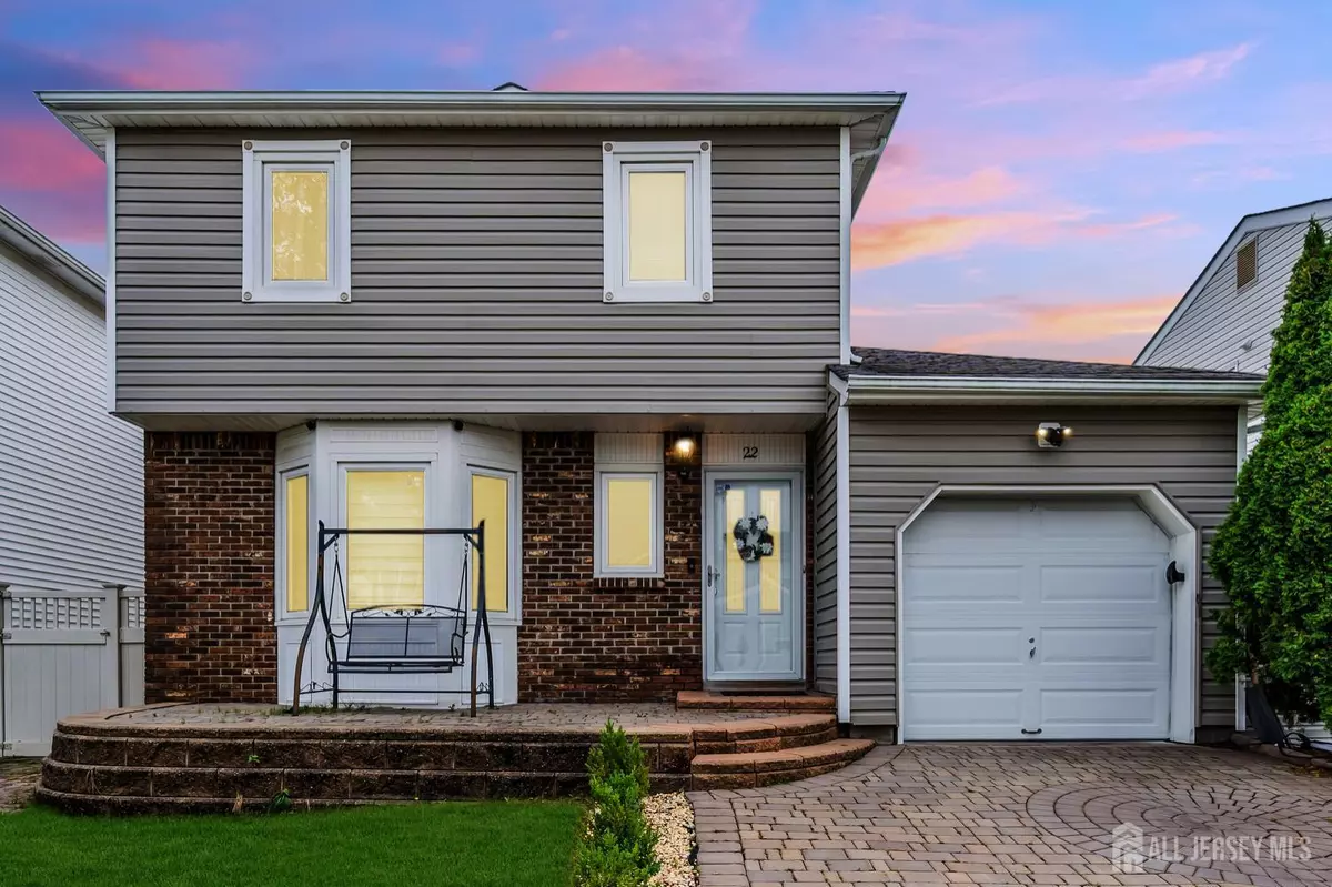 Parlin, NJ 08859,22 Tanbark DR