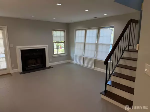 East Brunswick, NJ 08816,96 Longfield CT