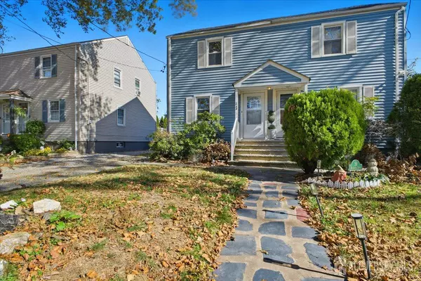 Edison, NJ 08837,34 Macarthur DR