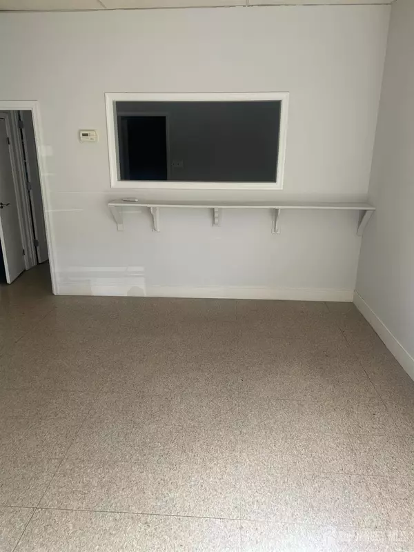 North Plainfield, NJ 07060,15 Greenbrook RD