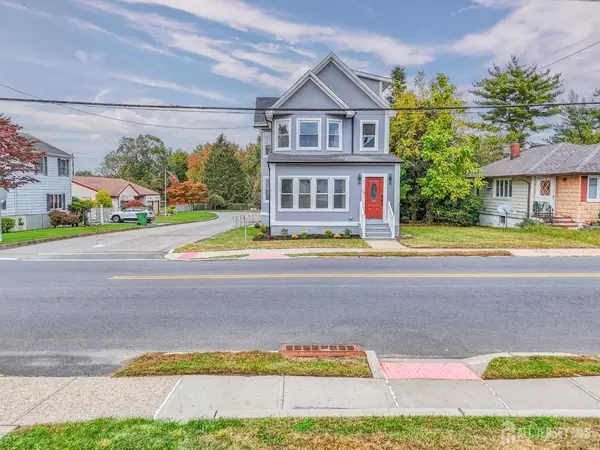 Sayreville, NJ 08872,609 Main ST