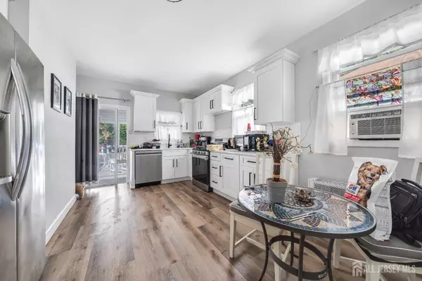 Milltown, NJ 08850,14 South ST
