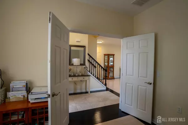 Monroe, NJ 08831,107 Fontaine CT