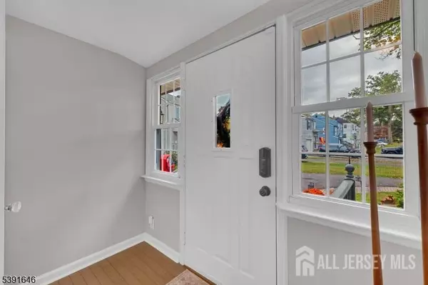 Dunellen, NJ 08812,233 Maple AVE