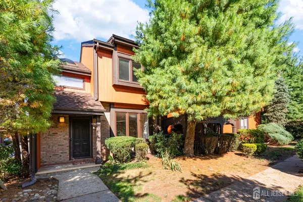 148 Riverbend DR, North Brunswick, NJ 08902