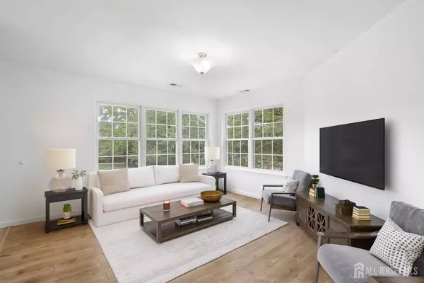 North Brunswick, NJ 08902,89 Pennsylvania WAY