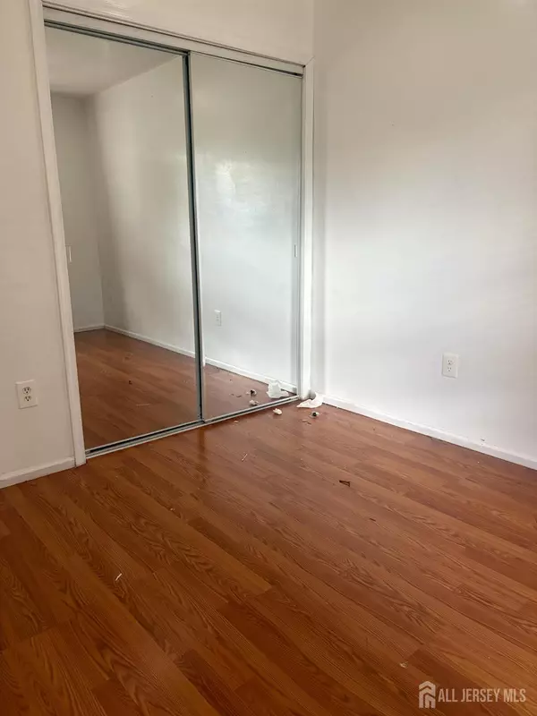 North Brunswick, NJ 08902,155 Salem RD