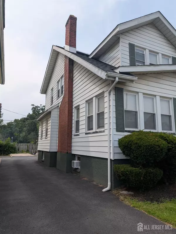 East Orange, NJ 07017,337 N Maple AVE N