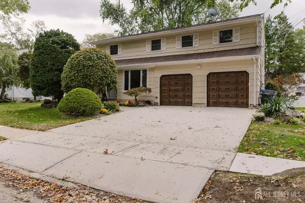 8 Desmet AVE, Milltown, NJ 08850