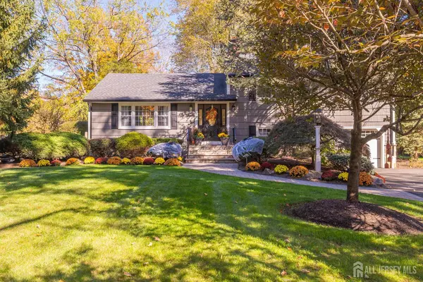 374 S Maple AVE S, Bernards, NJ 07920