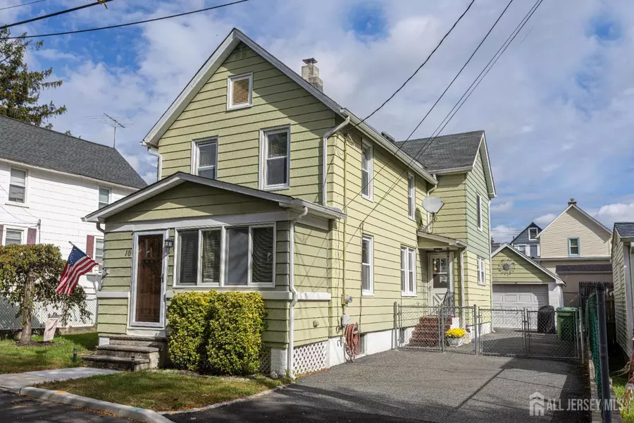 16 Albert ST, Sayreville, NJ 08872