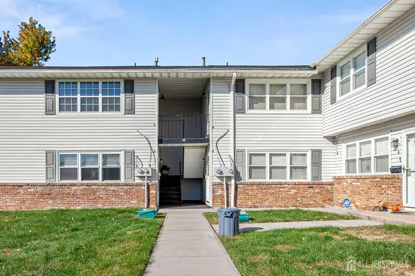 10 California CT #A, Old Bridge, NJ 07747