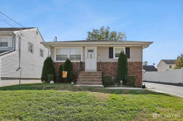 45 Van Buren ST, Woodbridge Proper, NJ 07095