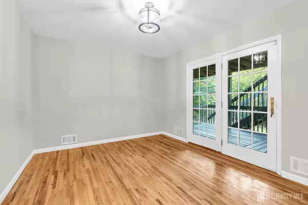 Union Twp, NJ 07083,1322 Marcella DR