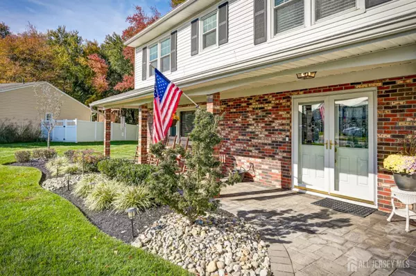 Monroe, NJ 08831,18 N Rhoda ST