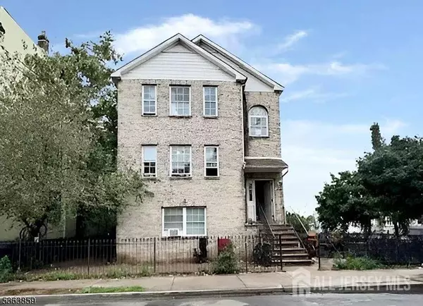 Newark, NJ 07112,328-330 Hawthorne AVE