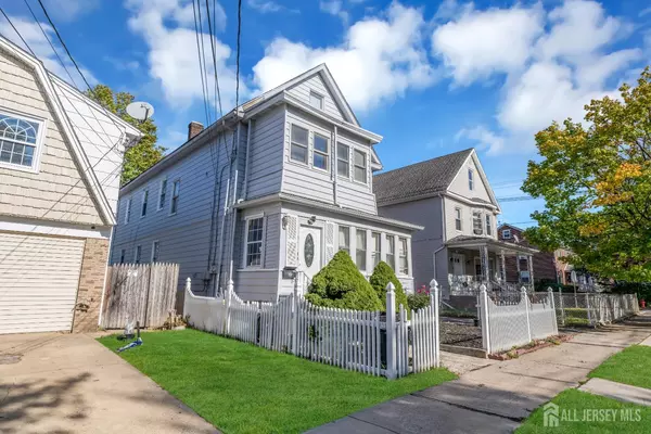 Carteret, NJ 07008,42 Pulaski AVE