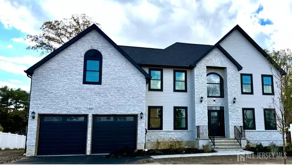 4 Kristina CT, East Brunswick, NJ 08816