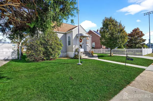 Carteret, NJ 07008,6 Elmwood AVE