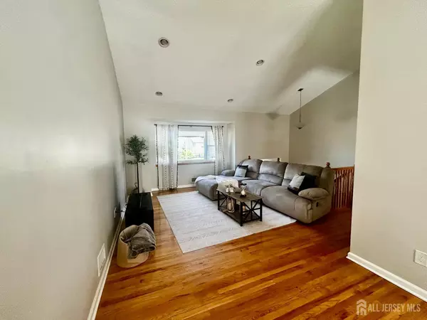 Middlesex, NJ 08846,119 cindy CT