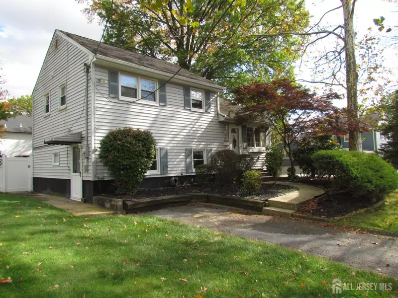 10 Willow AVE, Edison, NJ 08817