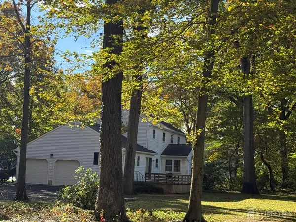 Plainsboro, NJ 08536,3 Beechtree LN