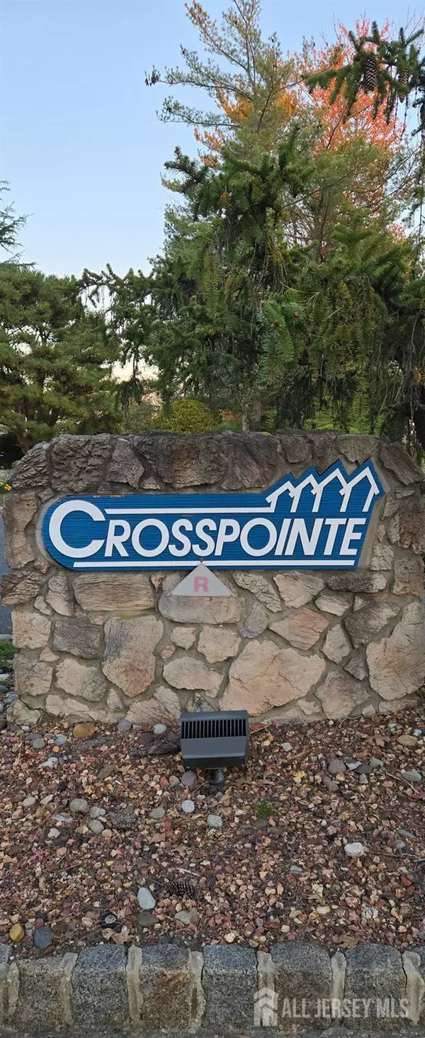 107 Longfield CT, East Brunswick, NJ 08816