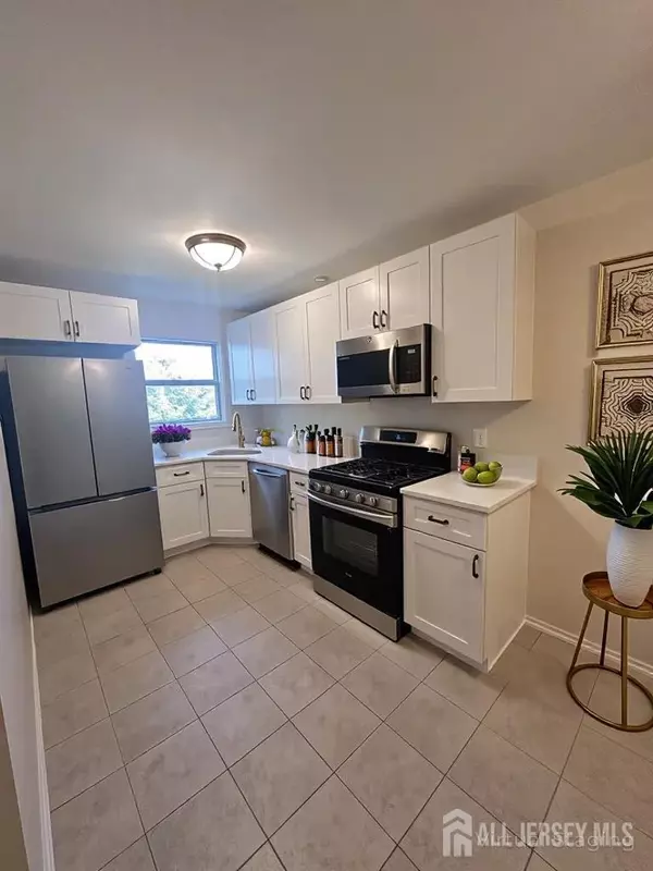 Piscataway, NJ 08854,353 Ventnor CT