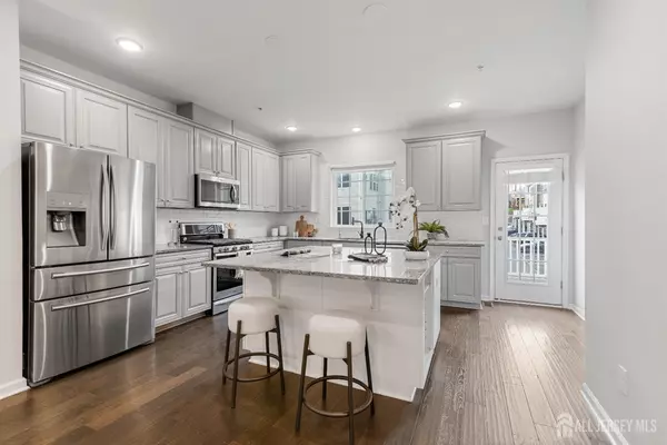 68 Wesmont DR, Wood-ridge, NJ 07075