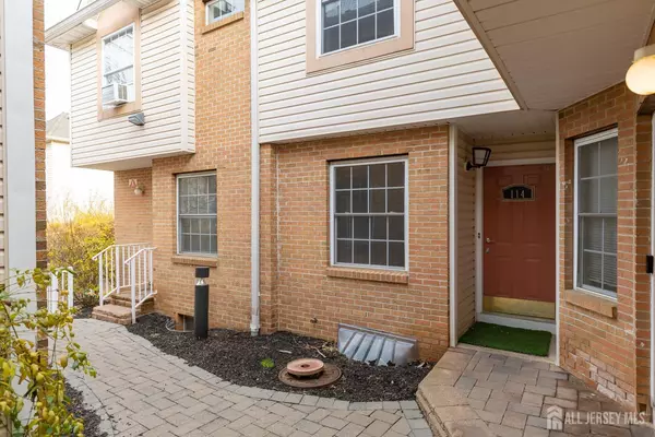 South Amboy, NJ 08879,114 Adamecs WAY