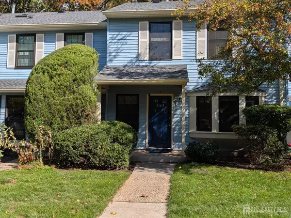 2103 Timber Oaks Rd RD, Edison, NJ 08820