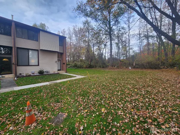 East Windsor, NJ 08520,158 Henderson PL