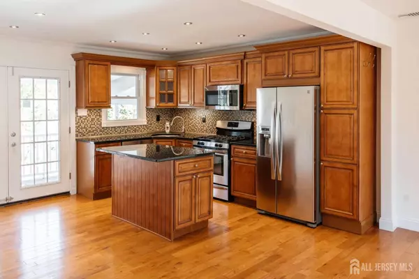 Colonia, NJ 07067,86 Normandy RD