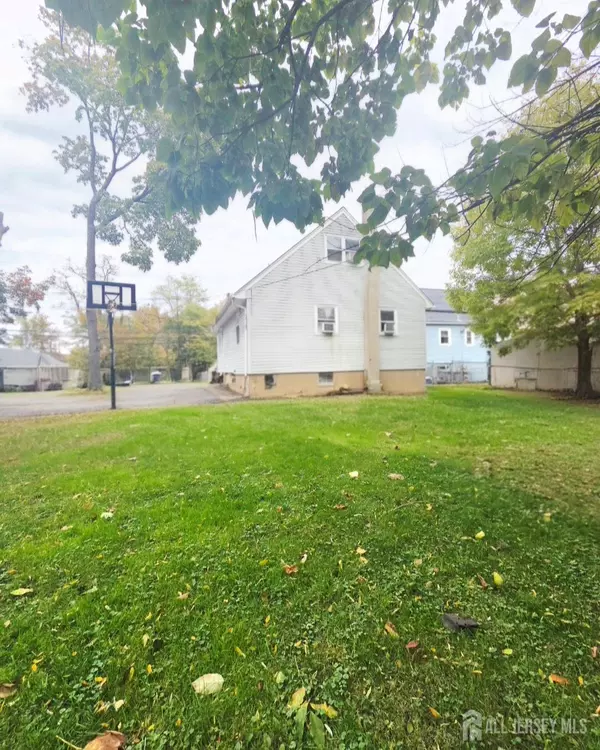 Plainfield, NJ 07062,99 Raymond AVE