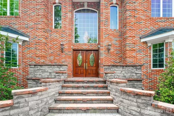 Bernards, NJ 07920,27 Parkwood LN