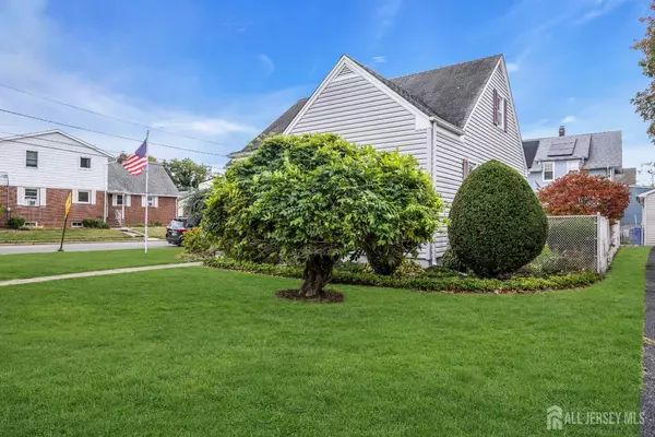 Edison, NJ 08837,143 Safran AVE