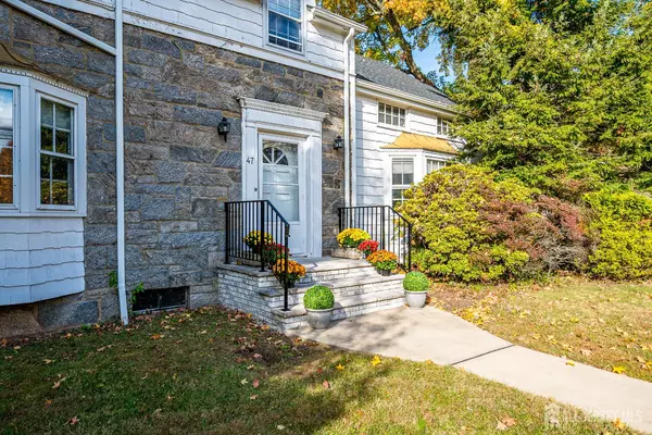 Metuchen, NJ 08840,47 Clive ST