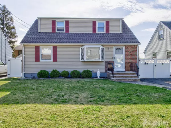 7 Kenneth AVE, Sayreville, NJ 08859