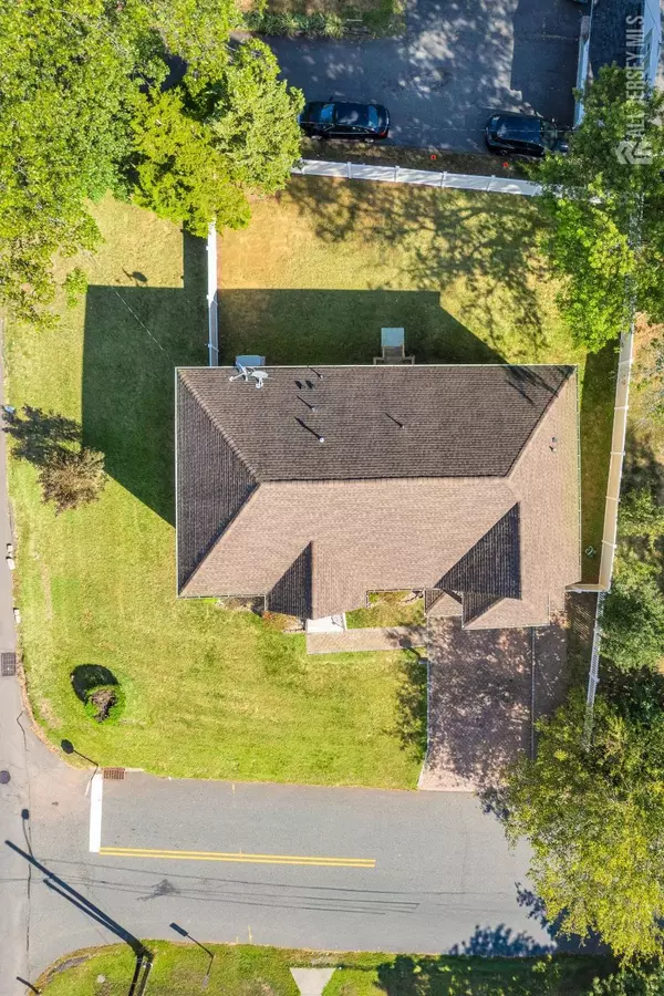 Iselin, NJ 08830,114 Holly RD