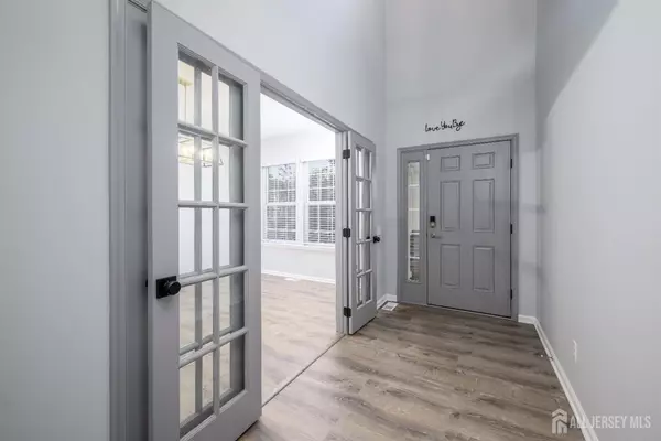 Highland Park, NJ 08904,14 Wayside RD