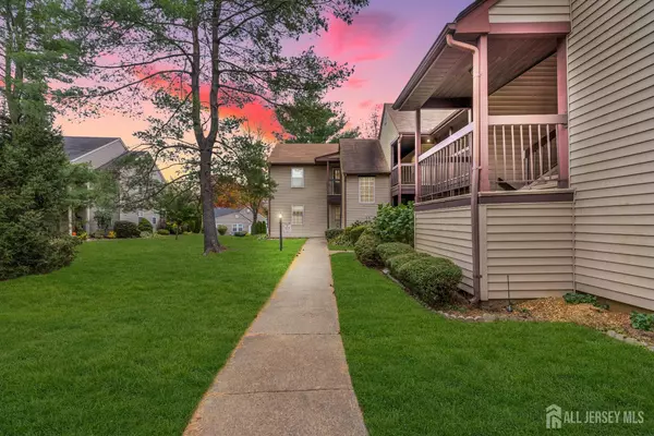 125 Concordia CIR #A, Monroe, NJ 08831