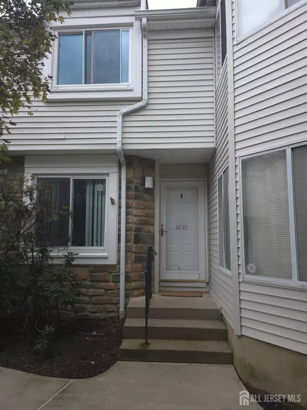 North Brunswick, NJ 08902,1031 Schmidt LN