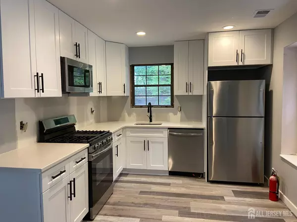 Aberdeen, NJ 07747,87 Deptford CT