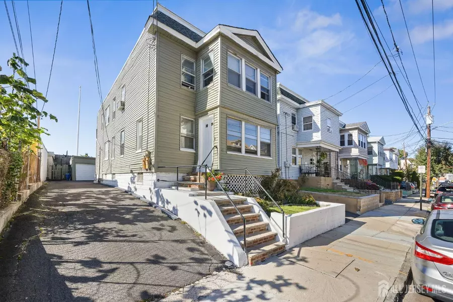 46 Norwood AVE, Irvington, NJ 07111