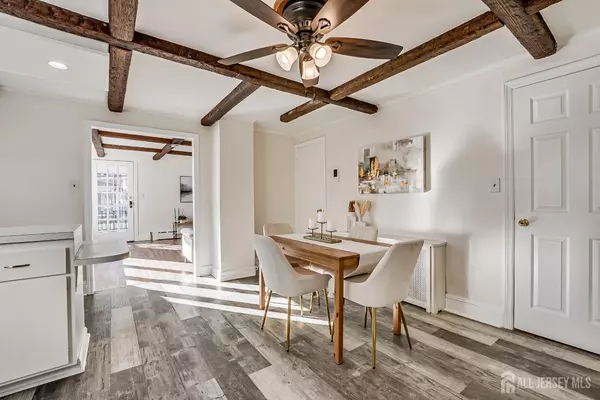 Sayreville, NJ 08872,8 Thomas ST