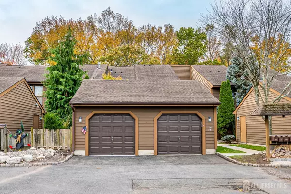 145 maplewood CT, Edison, NJ 08820