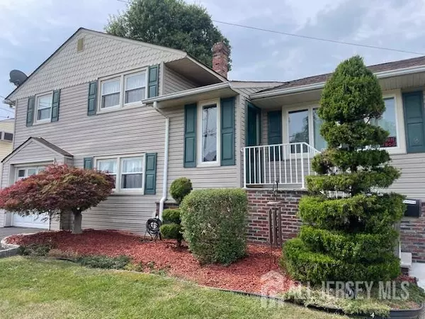 Carteret, NJ 07008,9 Donavan AVE