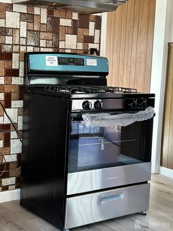 Dunellen, NJ 08812,518 2nd ST